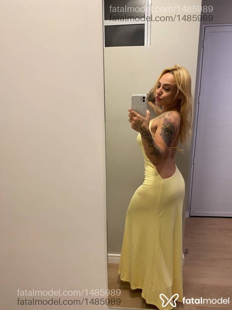 Acompanhante mulher loira (o) de olhos mel - Lara Bittencourt