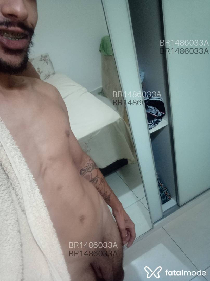 Acompanhante homem morena (o) de olhos castanhos em São José do Rio Preto - Breno