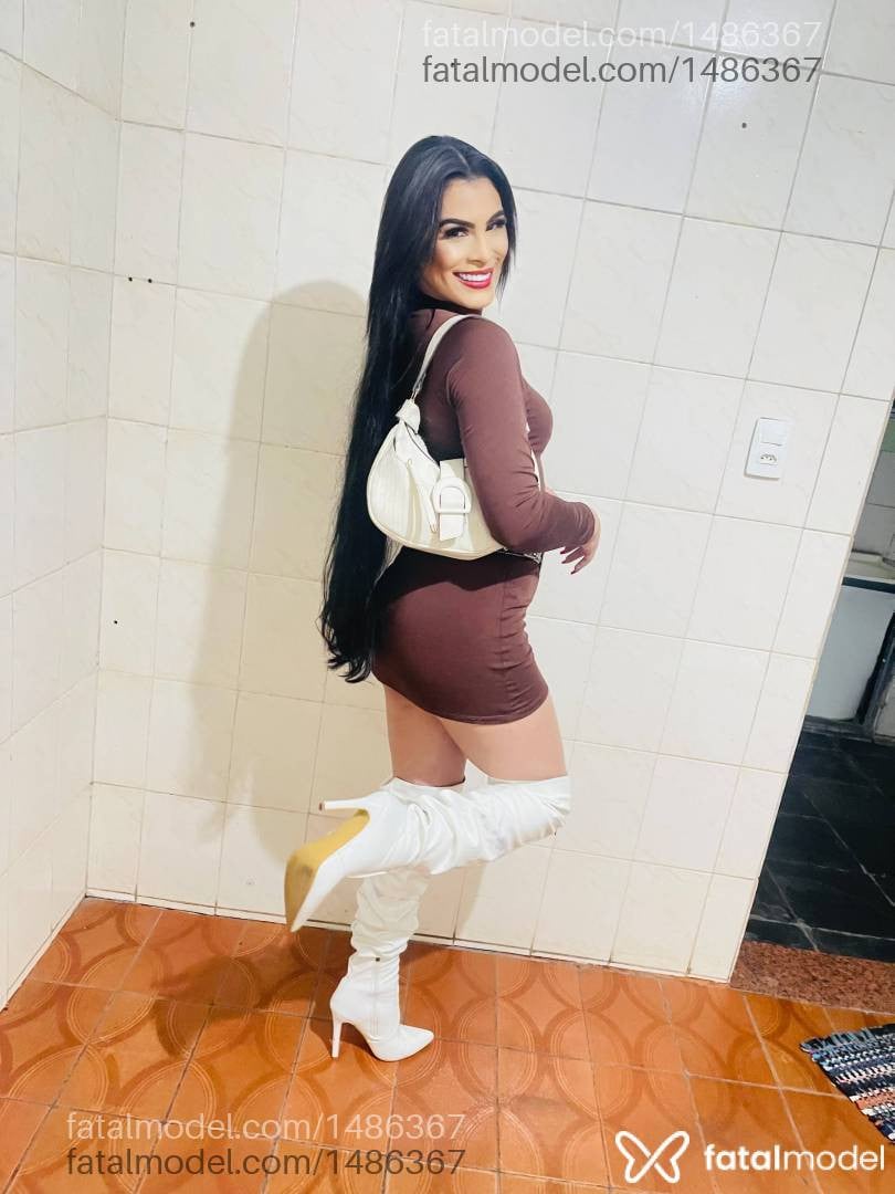 Acompanhante homem trans morena (o) de olhos castanhos em Coronel Fabriciano Acompanhante homem trans morena (o) de olhos castanhos em Coronel Fabriciano - Iara Pereira