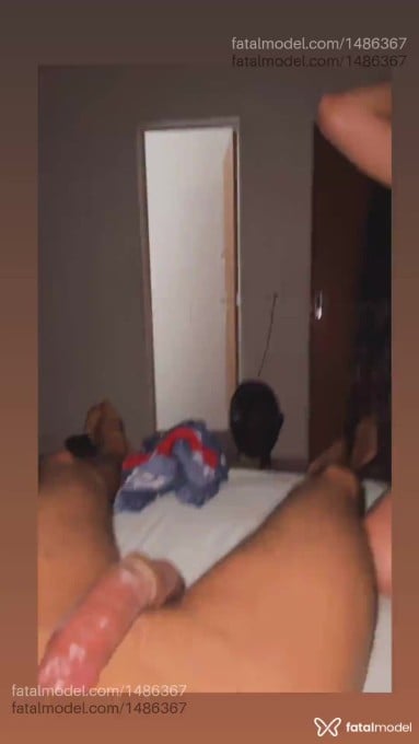 Acompanhante homem trans morena (o) de olhos castanhos - Iara Pereira
