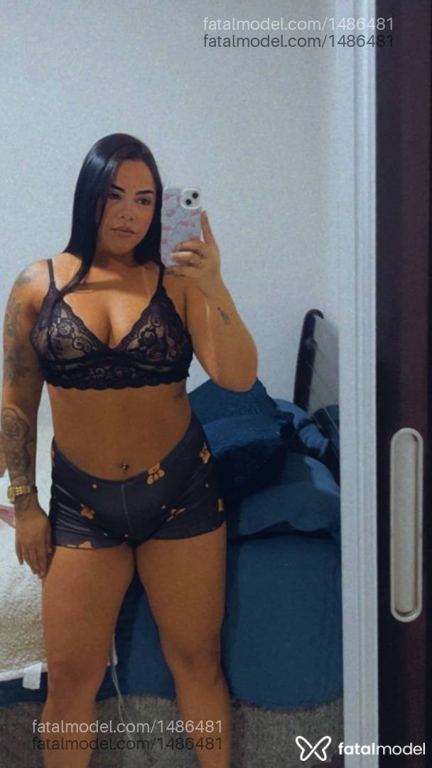 Acompanhante mulher morena (o) de olhos pretos - Ruby Bittencourt