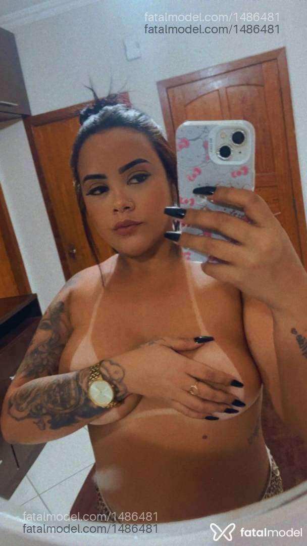 Acompanhante mulher morena (o) de olhos pretos - Ruby Bittencourt