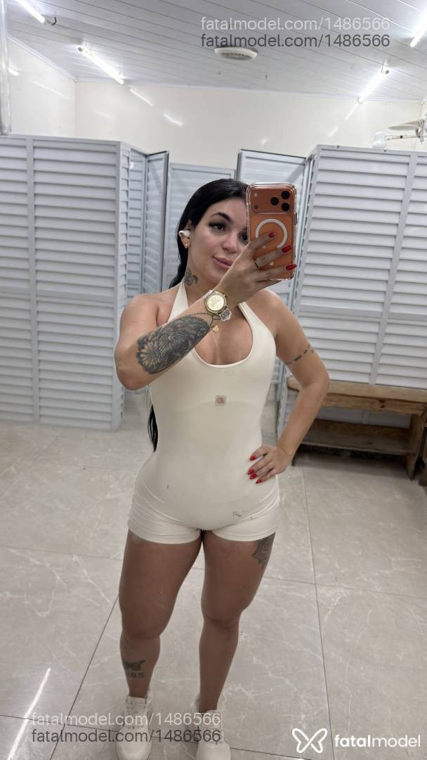 Acompanhante mulher morena (o) de olhos castanhos - Mirelly Avelar