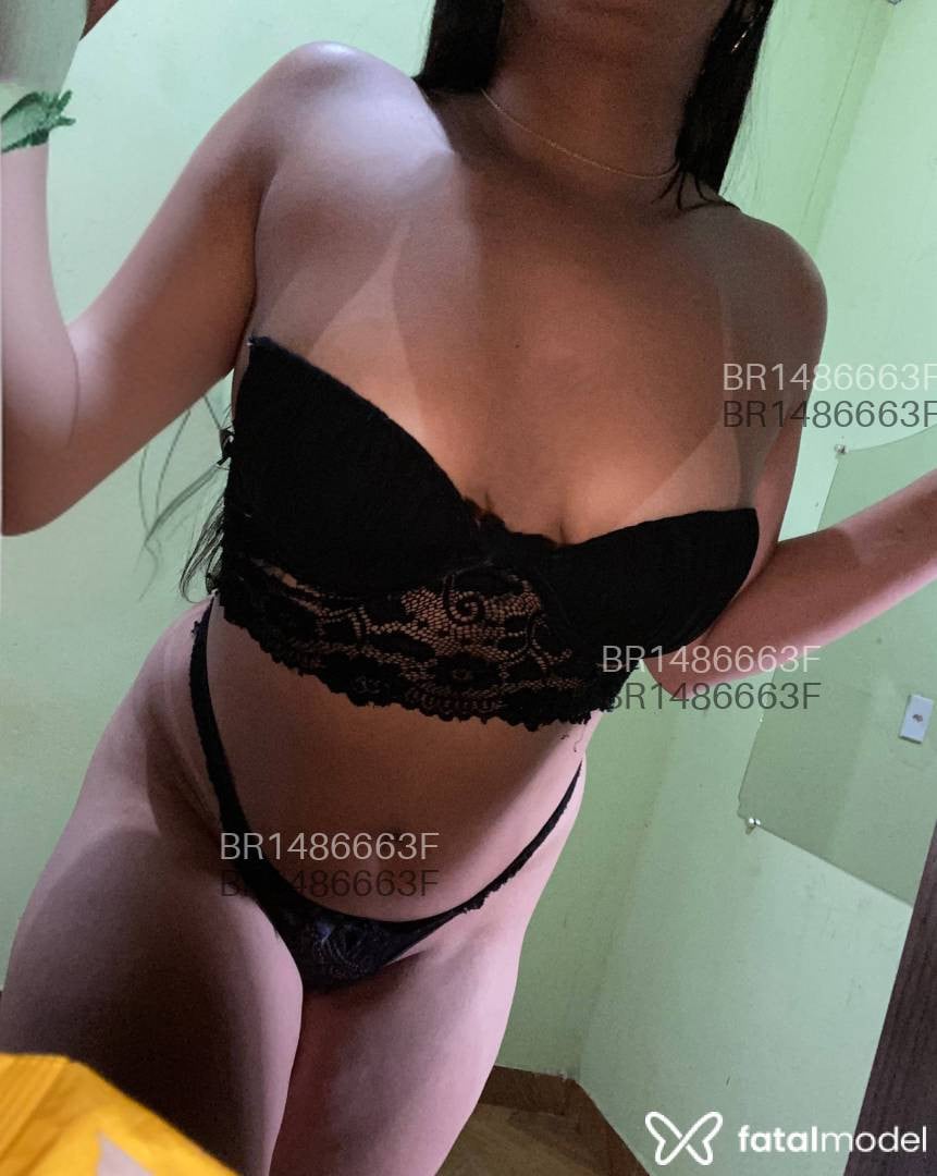 Acompanhante mulher morena (o) de olhos castanhos em Ji-Paraná - Emilly Souza