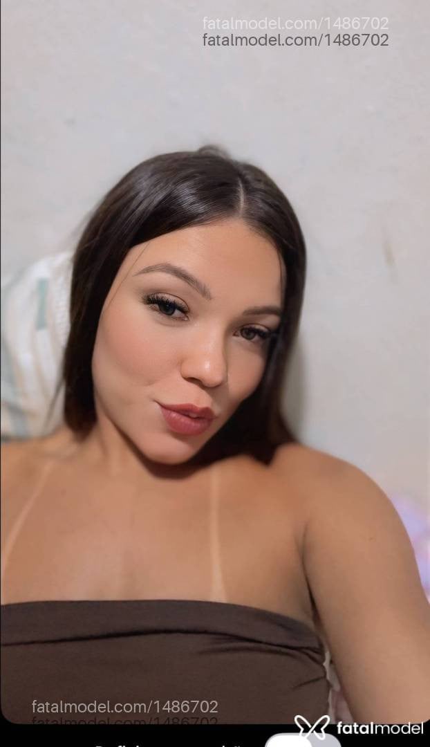 Acompanhante mulher com cabelo castanho de olhos castanhos - Laura Pierre