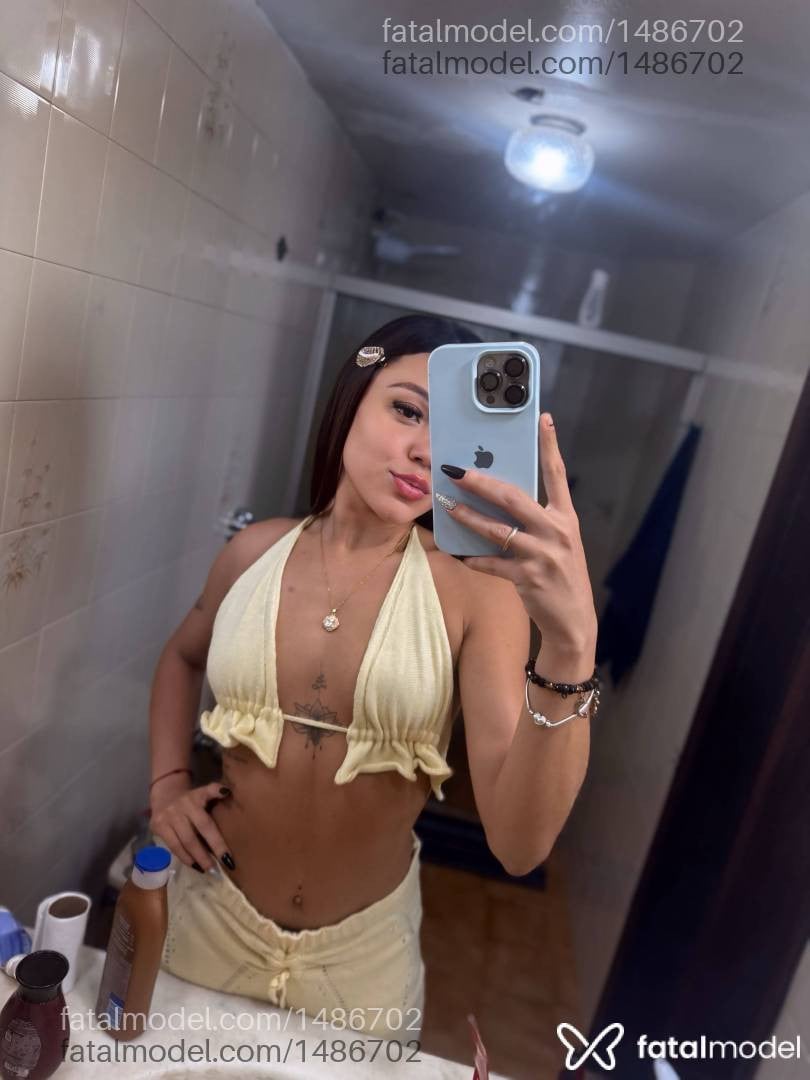 Acompanhante mulher com cabelo castanho de olhos castanhos - Laura Pierre