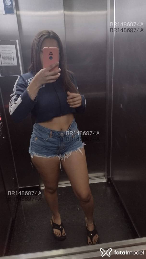 Acompanhante mulher com cabelo castanho de olhos castanhos em Atibaia - Lua Nifenta