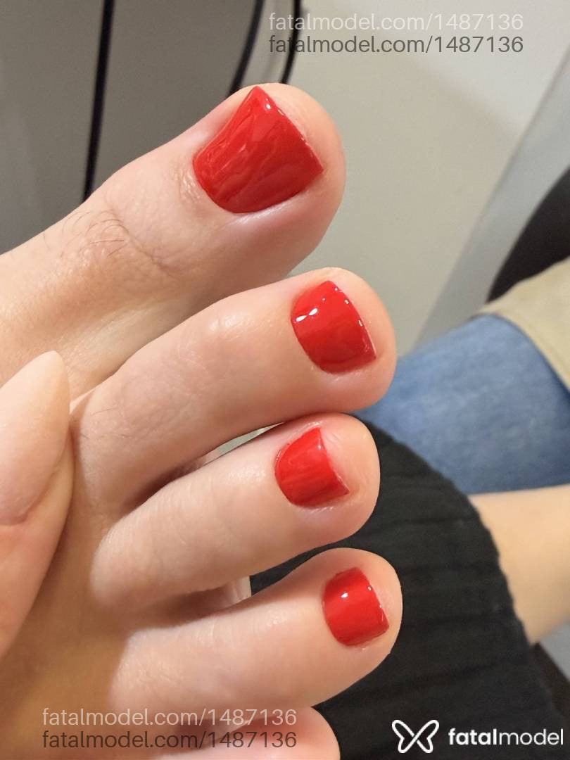 Acompanhante mulher com cabelo castanho de olhos pretos - Melissa