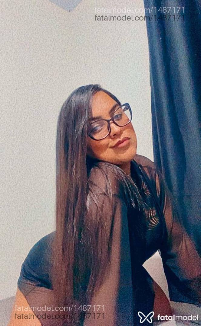 Acompanhante mulher com cabelo castanho de olhos castanhos em Ribas do Rio Pardo - Lorena