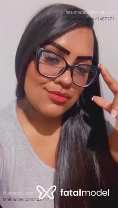 Acompanhante mulher com cabelo castanho de olhos castanhos em Ribas do Rio Pardo - Lorena