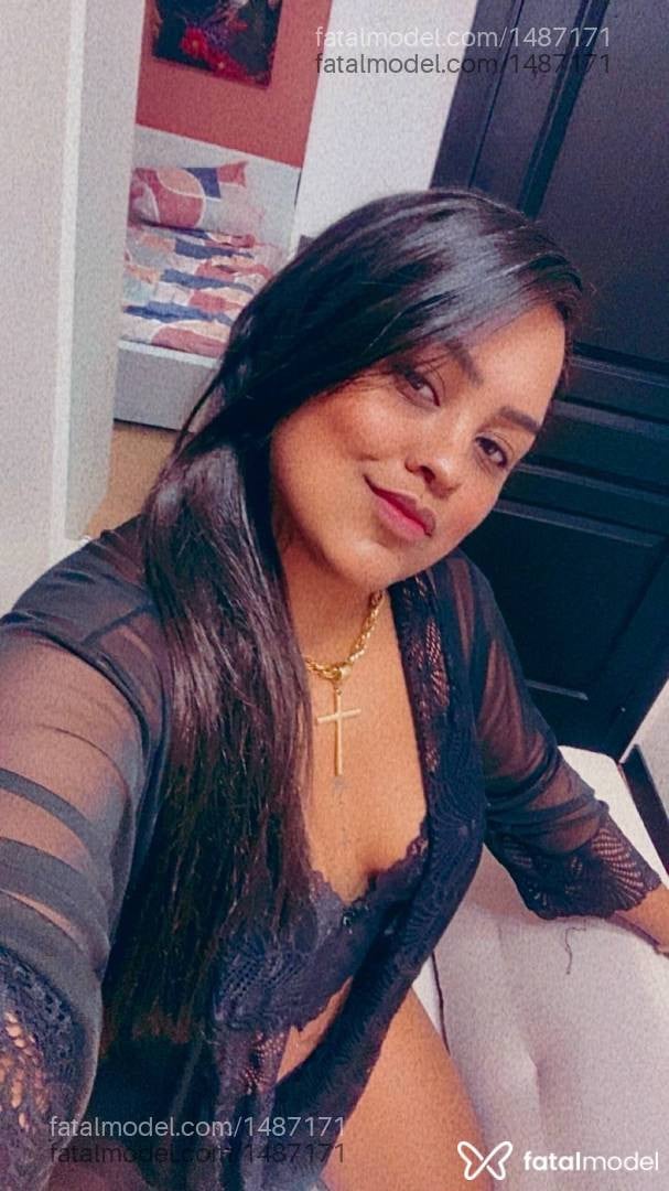 Acompanhante mulher com cabelo castanho de olhos castanhos em Ribas do Rio Pardo - Lorena