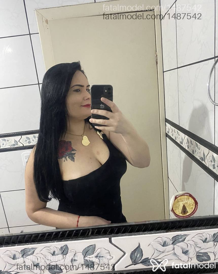 Acompanhante mulher morena (o) de olhos castanhos em Palotina Acompanhante mulher morena (o) de olhos castanhos em Palotina - Thauana