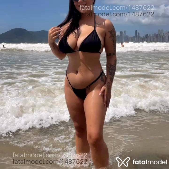 Acompanhante mulher com cabelo castanho de olhos castanhos - Bruna Lara
