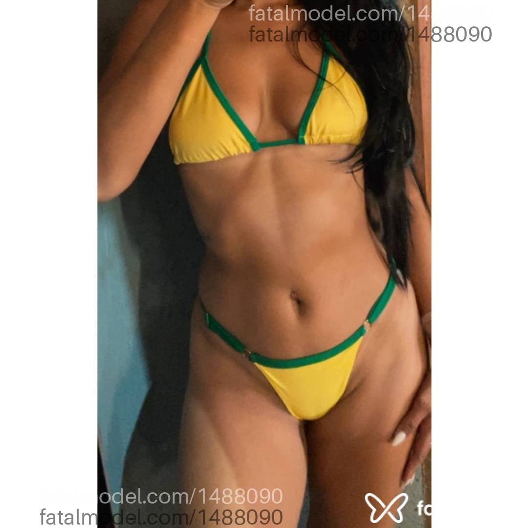 Acompanhante mulher morena (o) de olhos castanhos - Bianca Paolla