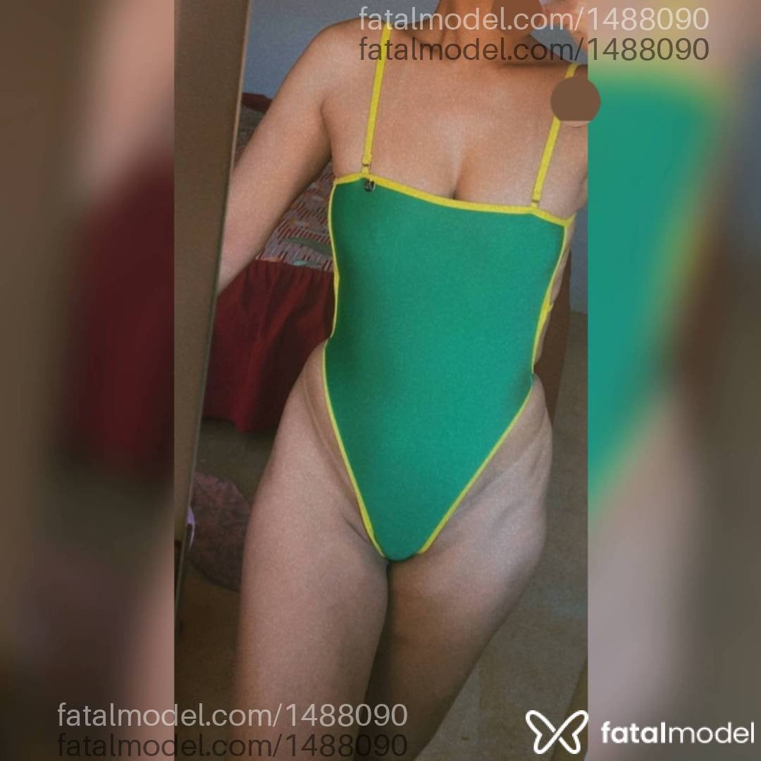 Acompanhante mulher morena (o) de olhos castanhos - Bianca Paolla