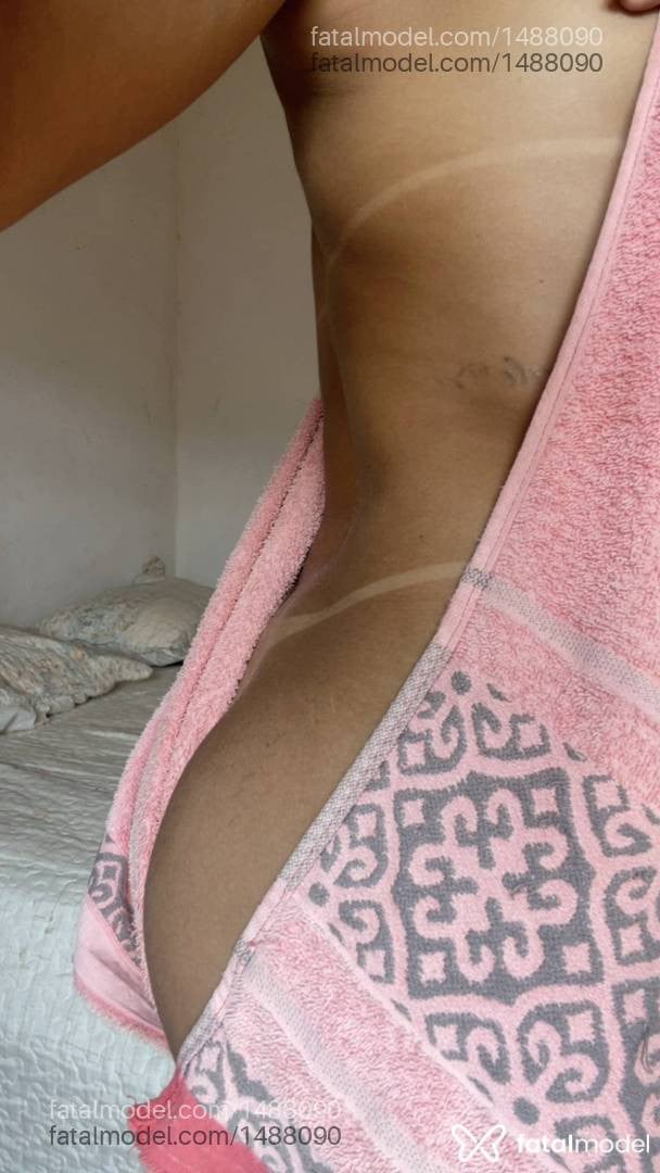 Acompanhante mulher morena (o) de olhos castanhos - Bianca Paolla