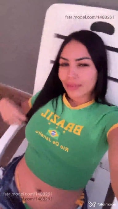 Acompanhante mulher morena (o) de olhos castanhos em Caldas Novas Acompanhante mulher morena (o) de olhos castanhos em Caldas Novas - Jade Oliveira