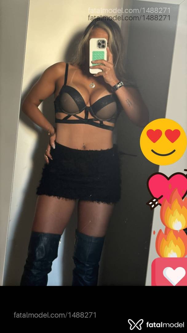 Acompanhante mulher com cabelo castanho de olhos pretos - Erika