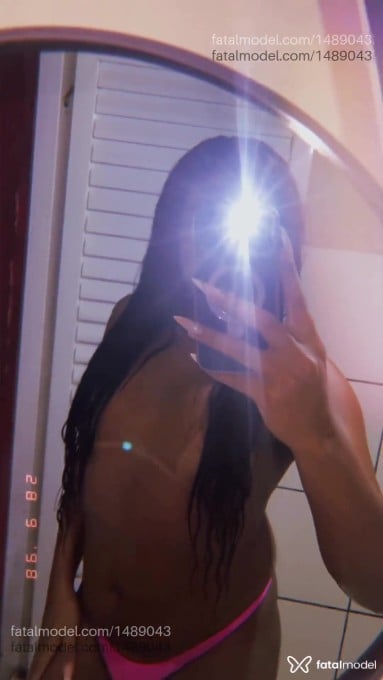 Acompanhante mulher trans morena (o) de olhos pretos em Araxá Acompanhante mulher trans morena (o) de olhos pretos em Araxá - Morena
