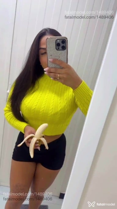 Acompanhante mulher com cabelo castanho de olhos verdes em Cuiabá Acompanhante mulher com cabelo castanho de olhos verdes em Cuiabá - Bruninha