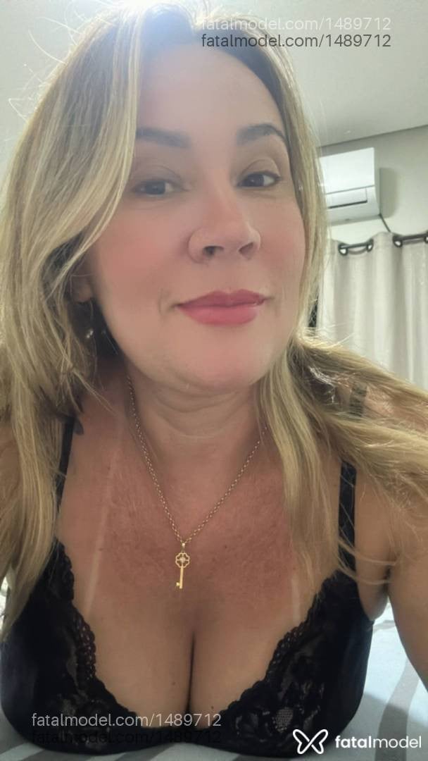 Acompanhante mulher loira (o) de olhos castanhos em Cuiabá - Letícia Teles