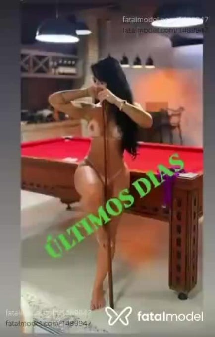 Acompanhante mulher com cabelo castanho de olhos mel em Macaé Acompanhante mulher com cabelo castanho de olhos mel em Macaé - Bela Portinari