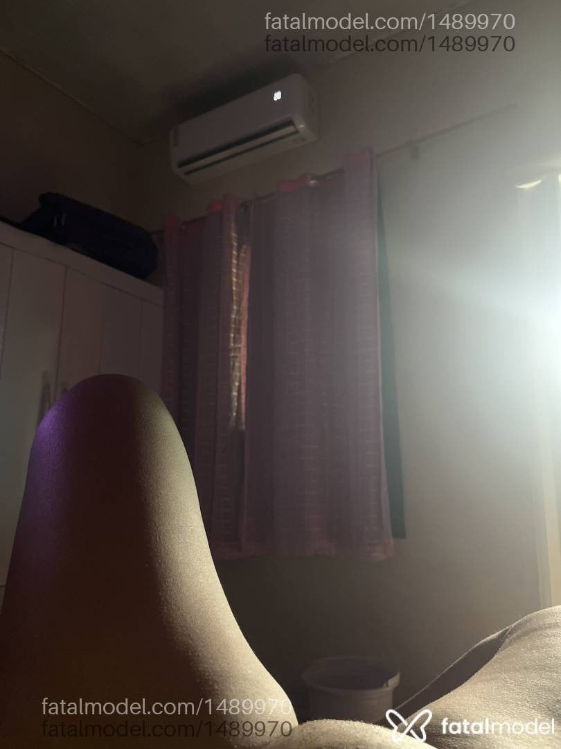 Acompanhante mulher morena (o) de olhos castanhos - Japonesinha