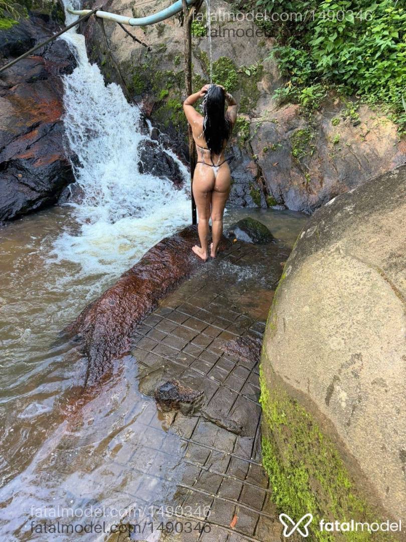 Acompanhante mulher morena (o) de olhos castanhos em Caruaru - Bruna