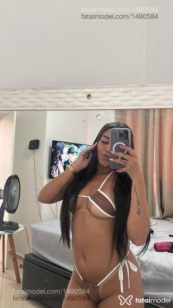 Acompanhante mulher morena (o) de olhos pretos em Patos de Minas - Sophia Lima