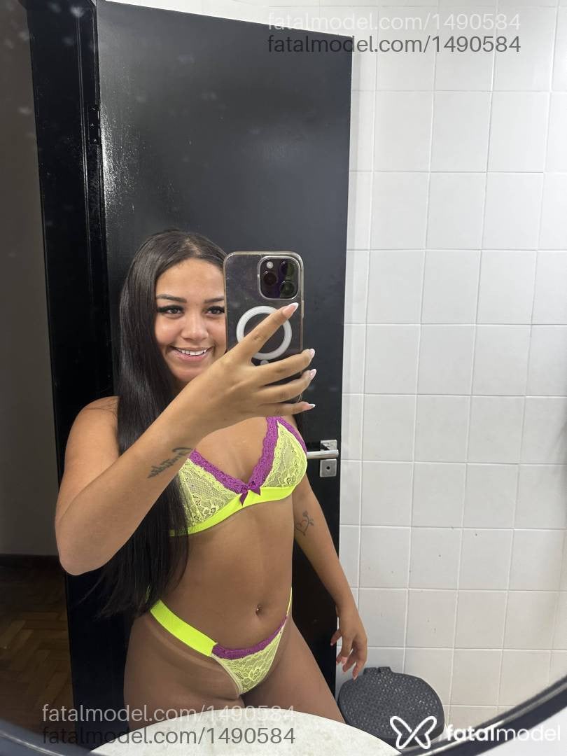 Acompanhante mulher morena (o) de olhos pretos em Patos de Minas - Sophia Lima