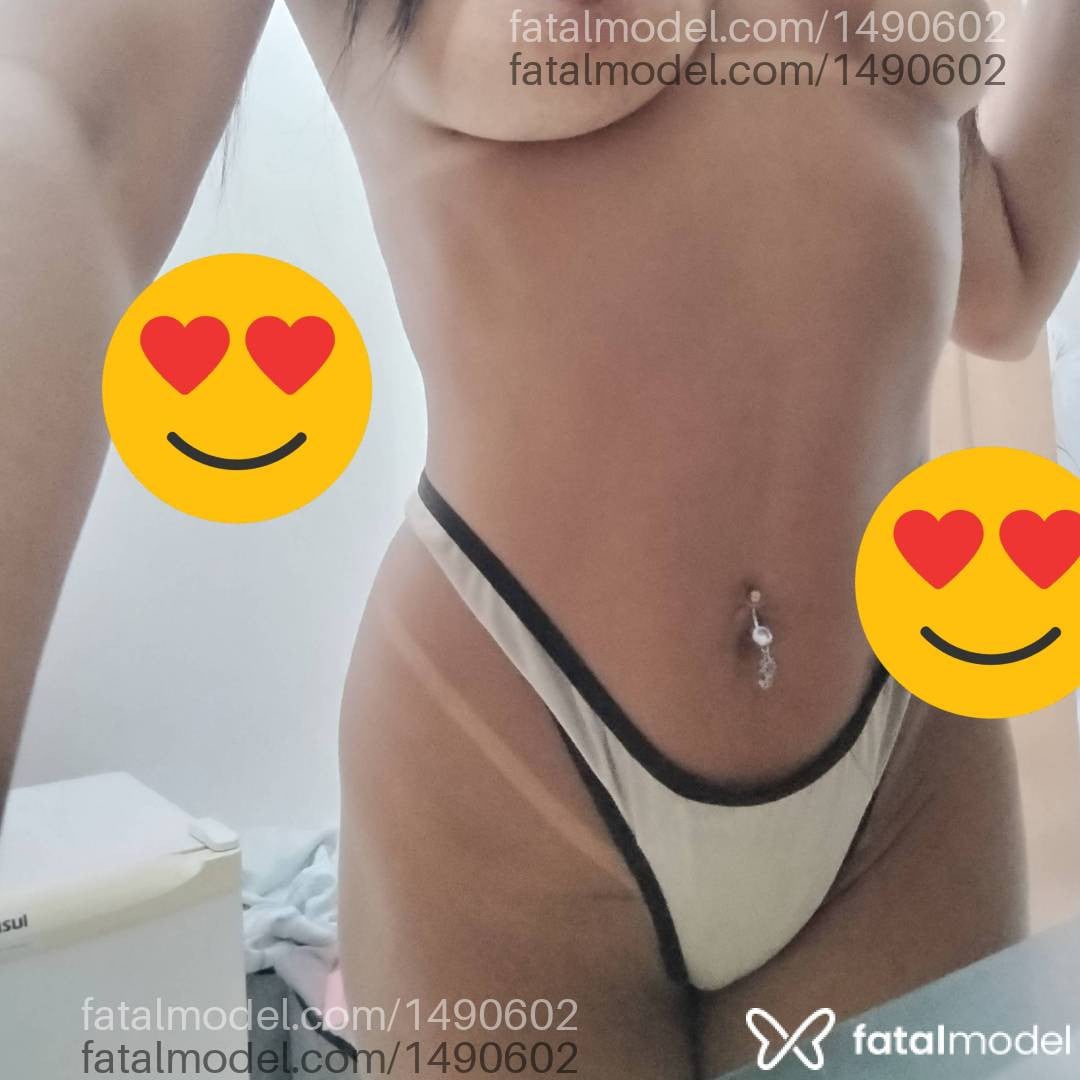 Acompanhante mulher morena (o) de olhos pretos - Alice
