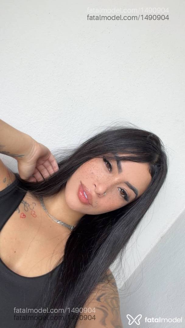 Acompanhante mulher morena (o) de olhos castanhos - BIANCA