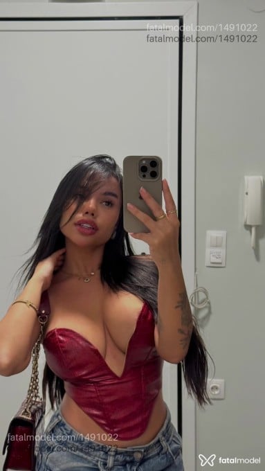 Acompanhante mulher morena (o) de olhos castanhos em Chapecó - Jessica