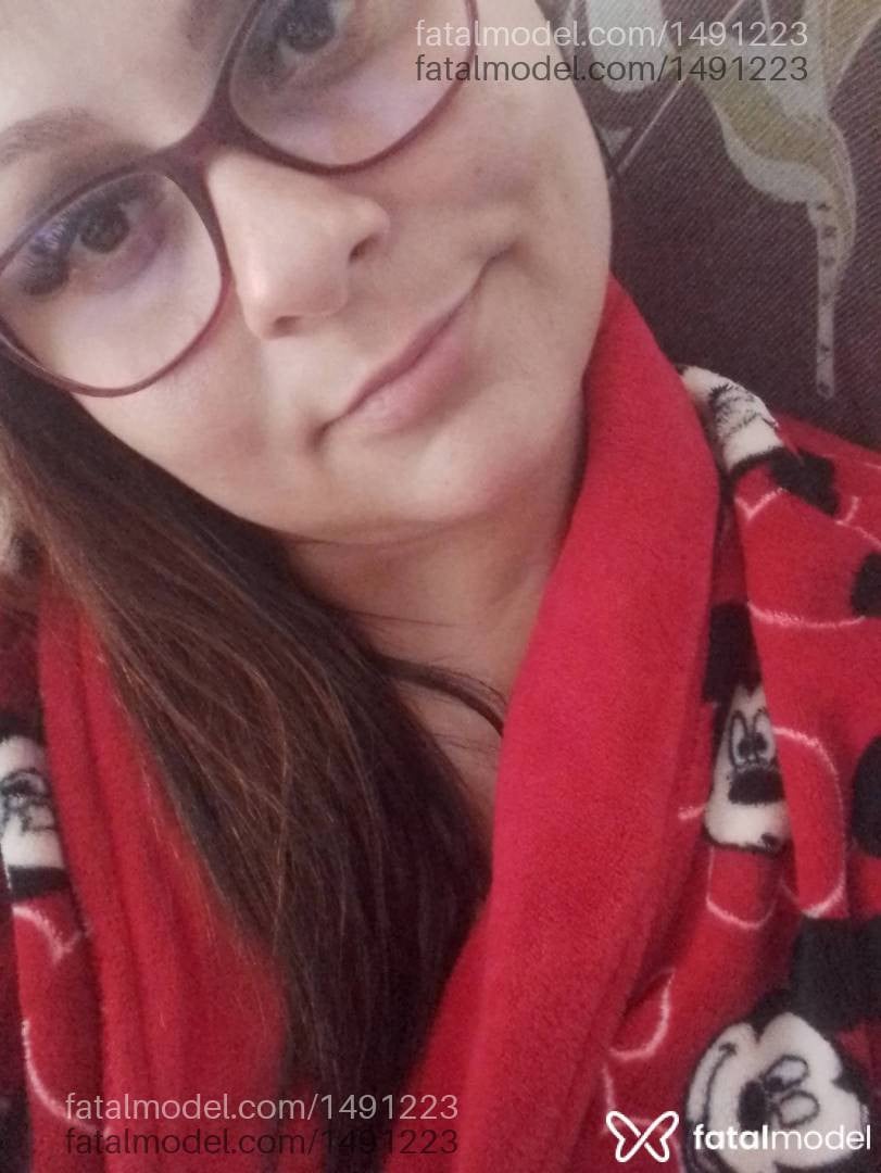 Acompanhante mulher morena (o) de olhos castanhos em Araçatuba Acompanhante mulher morena (o) de olhos castanhos em Araçatuba - NATALY POLLY