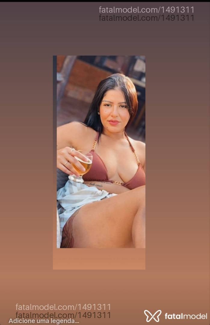 Acompanhante mulher morena (o) de olhos pretos - Alice Araujo