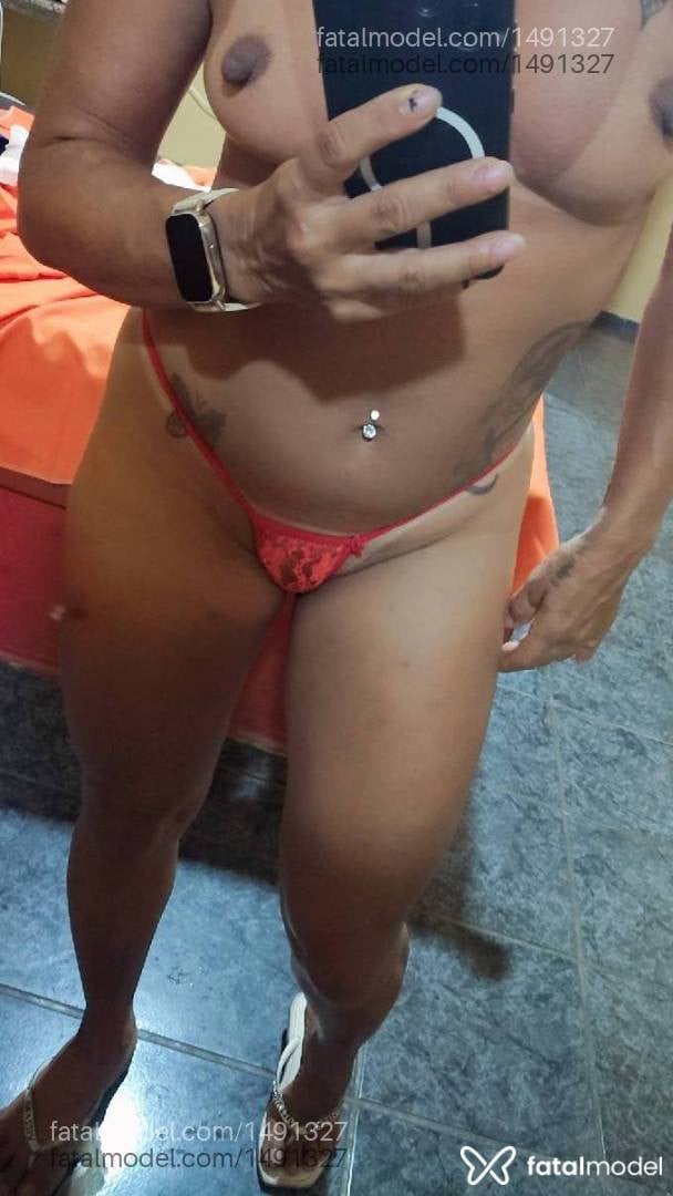 Acompanhante mulher com cabelo castanho de olhos castanhos - Ana beatriz lima