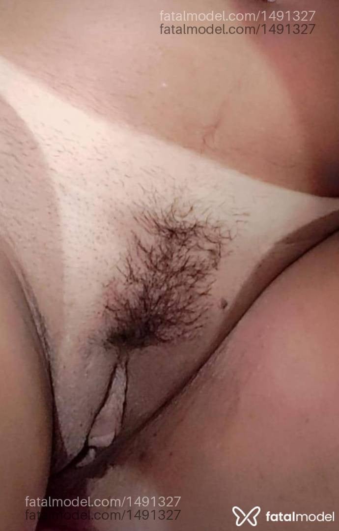 Acompanhante mulher com cabelo castanho de olhos castanhos - Ana beatriz lima