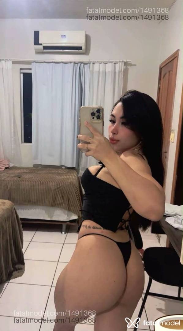 Acompanhante mulher morena (o) de olhos castanhos - Esther Borges