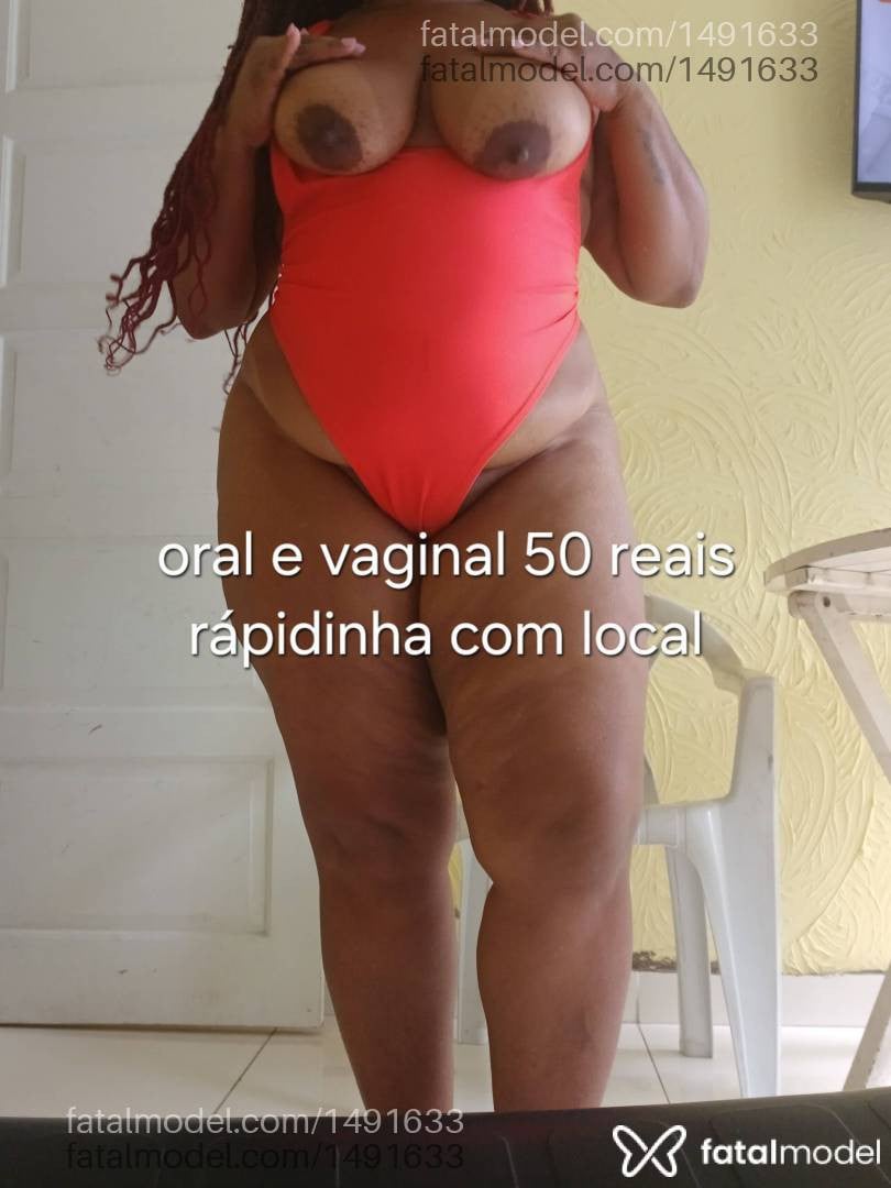 Acompanhante mulher com cabelo castanho de olhos castanhos - Keila Blok