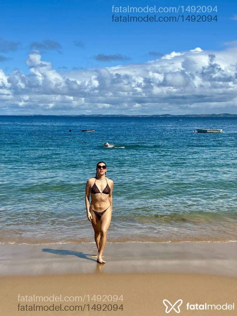 Acompanhante travesti com cabelo castanho de olhos castanhos - Karla Braga