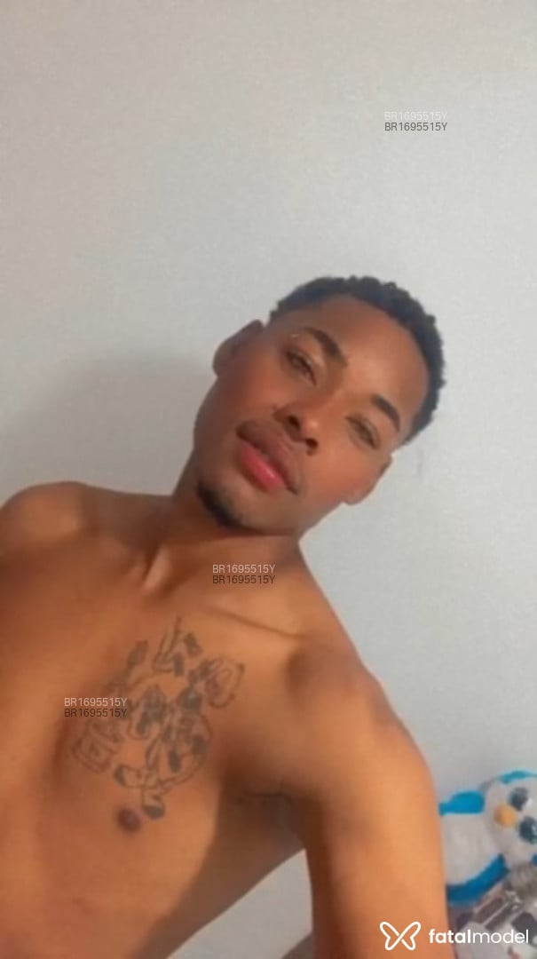Acompanhante homem morena (o) de olhos pretos em Armação dos Búzios - Filipee pretinho