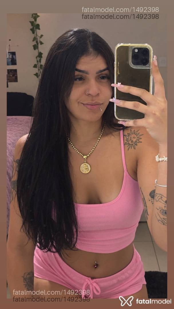 Acompanhante mulher morena (o) de olhos castanhos - Fernanda Bueno