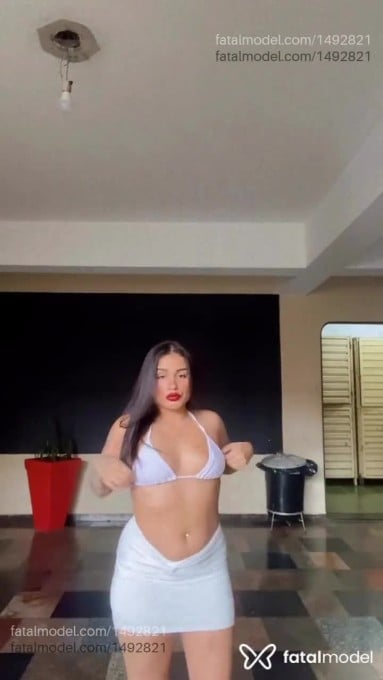 Acompanhante mulher com cabelo castanho de olhos castanhos em Paranavaí - Maisa