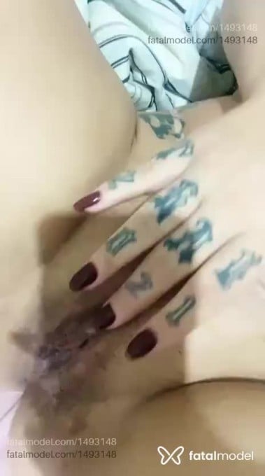 Acompanhante mulher loira (o) de olhos castanhos em Jundiaí Acompanhante mulher loira (o) de olhos castanhos em Jundiaí - Larissa Melo