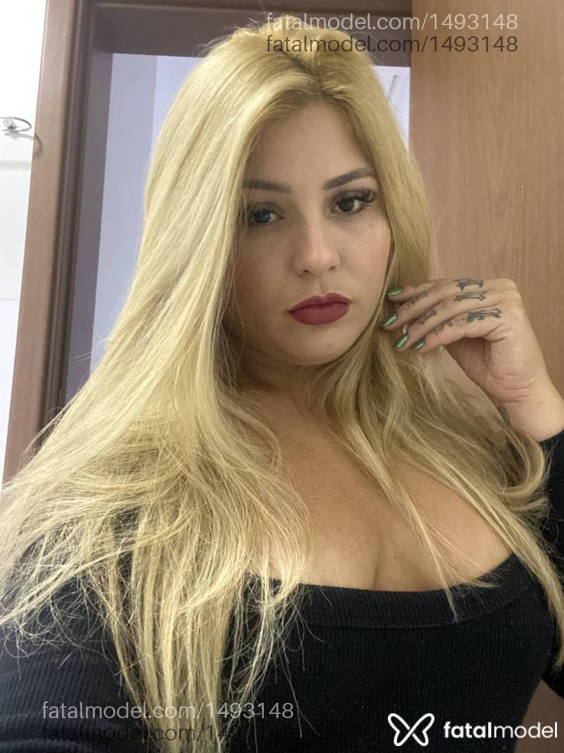 Acompanhante mulher loira (o) de olhos castanhos em Jundiaí Acompanhante mulher loira (o) de olhos castanhos em Jundiaí - Larissa Melo