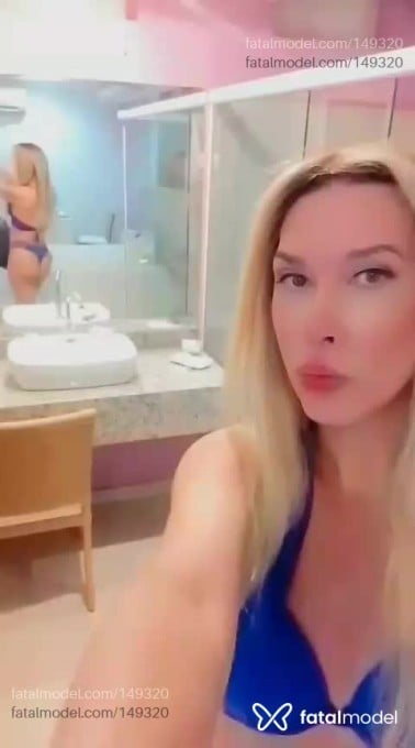 Acompanhante mulher trans loira (o) de olhos mel em Ribeirão Preto - Tiffany Barbie