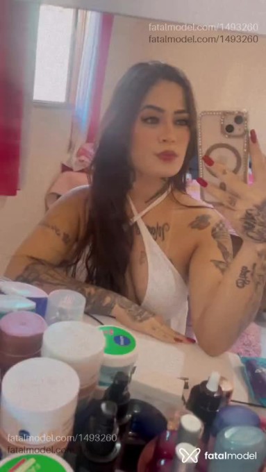 Acompanhante mulher com cabelo castanho de olhos verdes em São Paulo - Joyce Mancinne