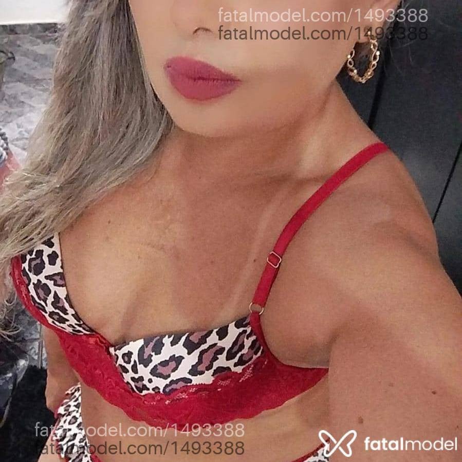 Acompanhante mulher loira (o) de olhos castanhos em Palmas Acompanhante mulher loira (o) de olhos castanhos em Palmas - Thais Duarte