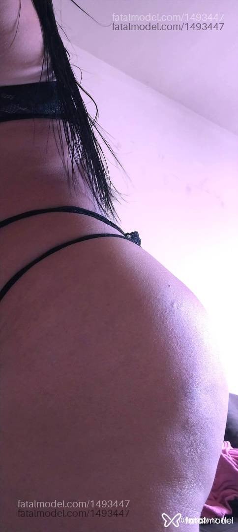 Acompanhante mulher morena (o) de olhos castanhos - Vanessa