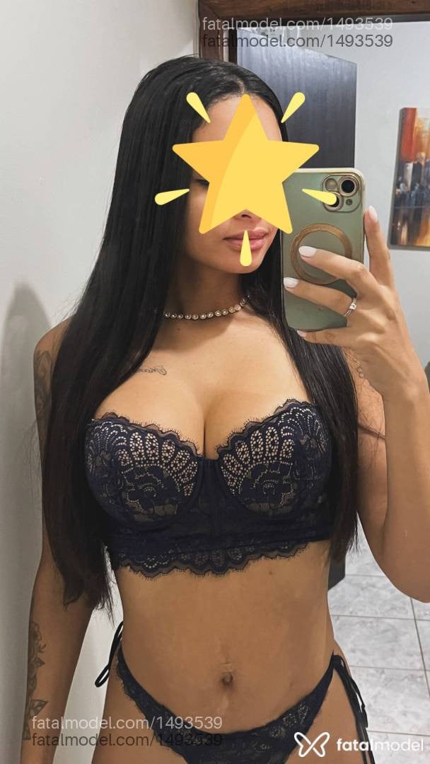 Acompanhante mulher morena (o) de olhos castanhos - Dalila